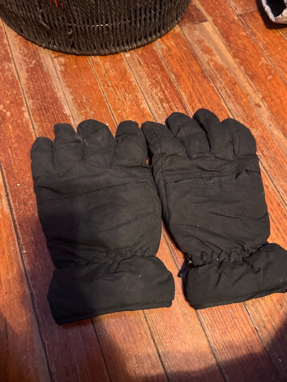 Men's Warm Black Winter Gloves with Elastic Cuff